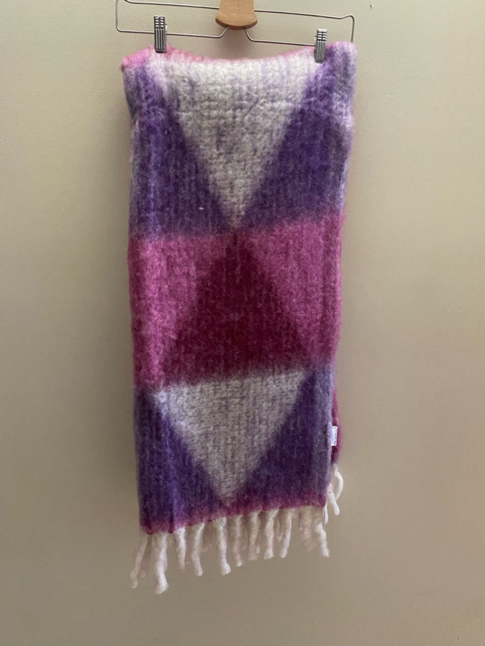 Anthropologie Cozy Cocoon Fringed Throw Blanket - Picture 5 of 6
